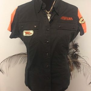 Harley mechanic top
